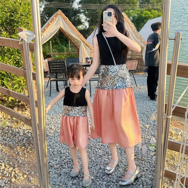Mom and Daughter Shiny Dress 2024 Summer Mother Baby Girls Equal Clothes Elegant Women Sleeveless Dresses Parent-child Clothing - Image 3