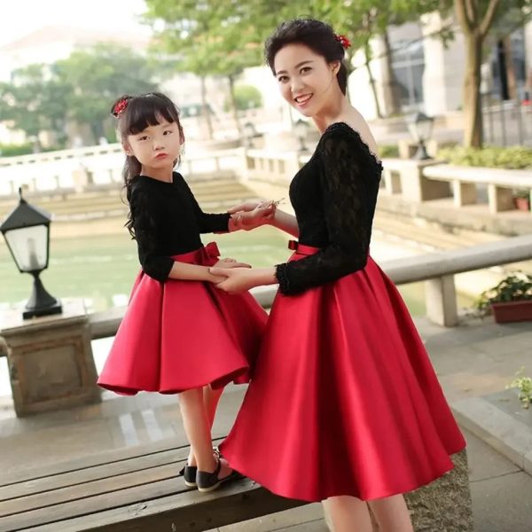 Elegant  Mother Daughter Dress Patchwork Lace Mom Kid Matching Dresses Girls Princess Fist Communion Mom Kid Matching Dress - Image 7